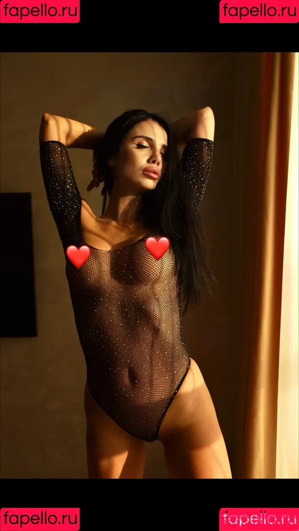 milaazulfree Onlyfans Photo Gallery 