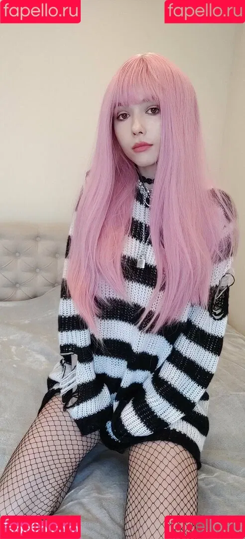 milaazulfree Onlyfans Photo Gallery 