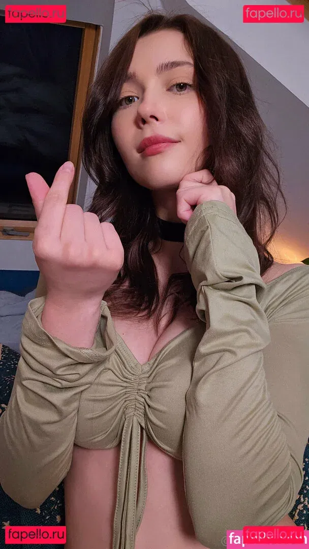 milaazulfree Onlyfans Photo Gallery 