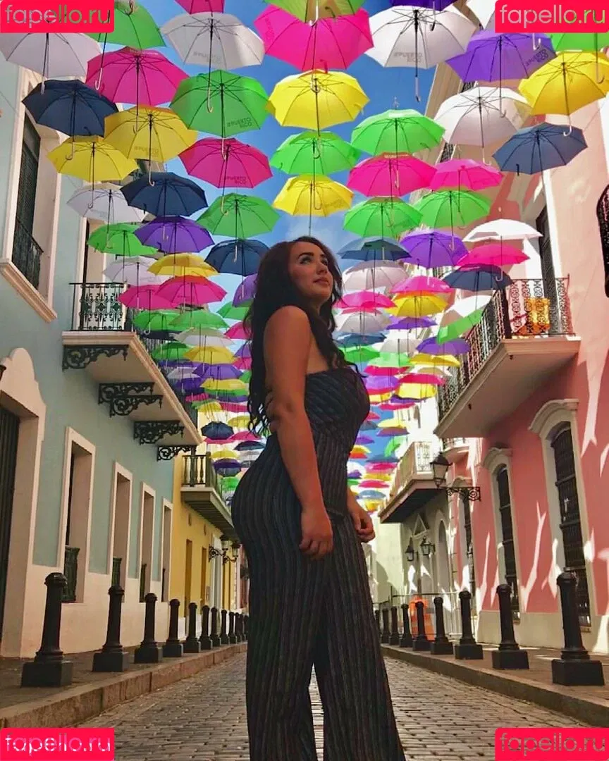 Tana Habibi Onlyfans Photo Gallery 