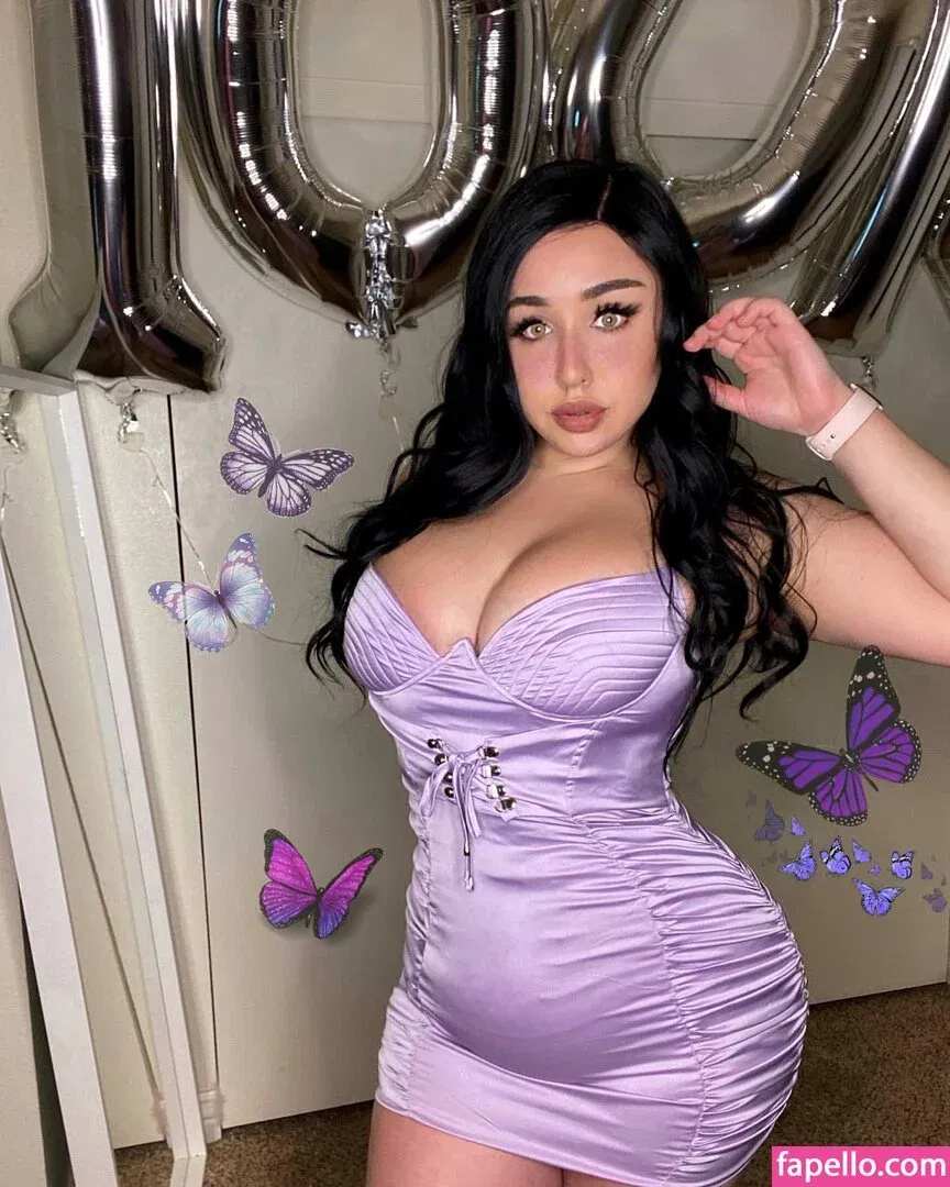 Tana Habibi Onlyfans Photo Gallery 