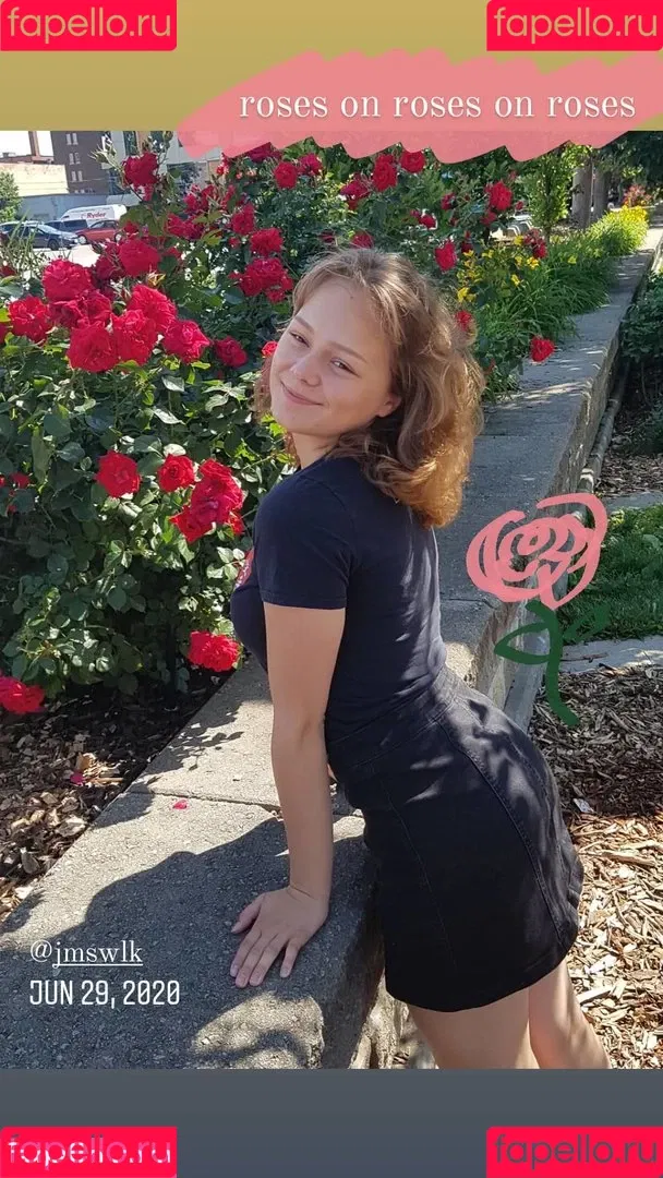 Tittyteaze Onlyfans Photo Gallery 