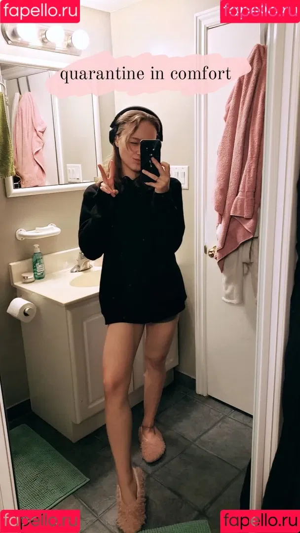 Tittyteaze Onlyfans Photo Gallery 