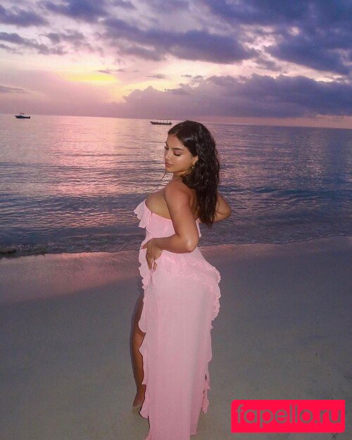 Alishba Sheikh / alishbasheikh / alishbashkk Nude Onlyfans Photo 45