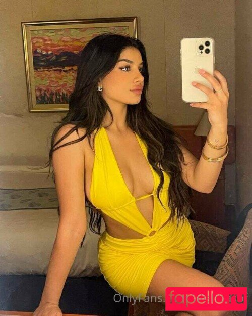 Alishba Sheikh / alishbasheikh / alishbashkk Nude Onlyfans Photo 39