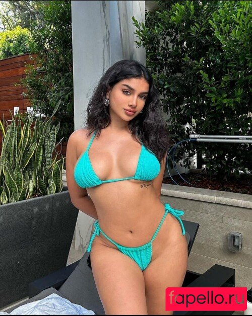 Alishba Sheikh / alishbasheikh / alishbashkk Nude Onlyfans Photo 30