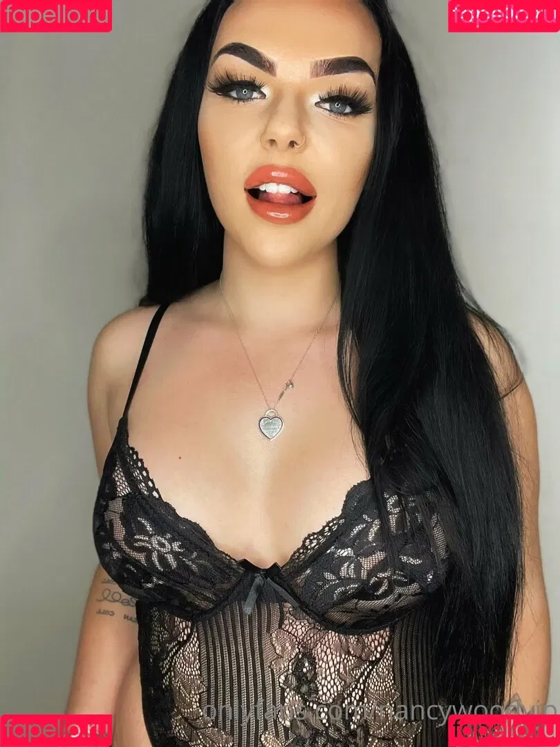 itsnancywoodfree Onlyfans Photo Gallery 