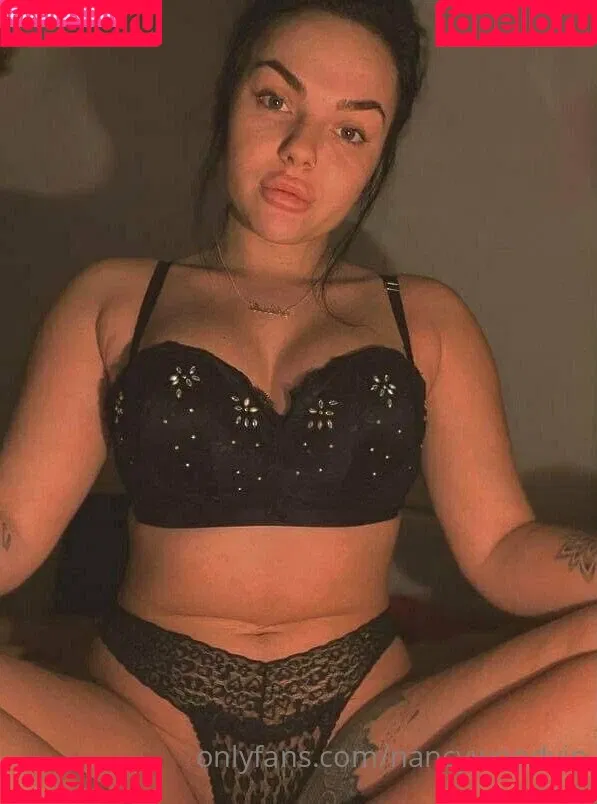 itsnancywoodfree Onlyfans Photo Gallery 