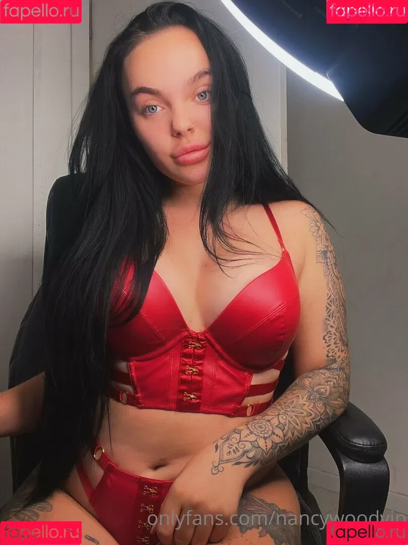 itsnancywoodfree Onlyfans Photo Gallery 