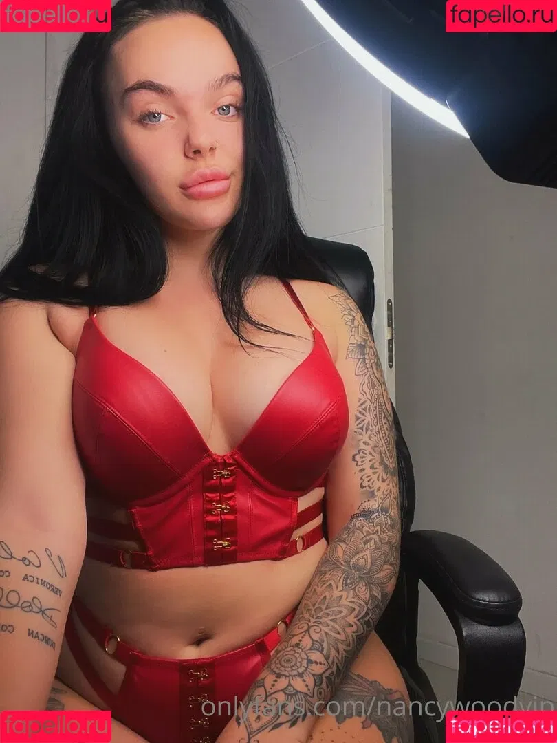 itsnancywoodfree Onlyfans Photo Gallery 