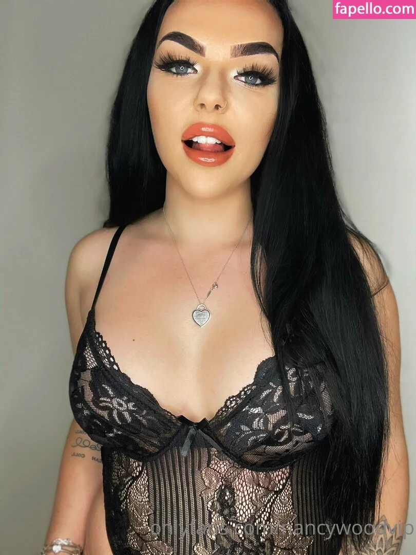 itsnancywoodfree Onlyfans Photo Gallery 