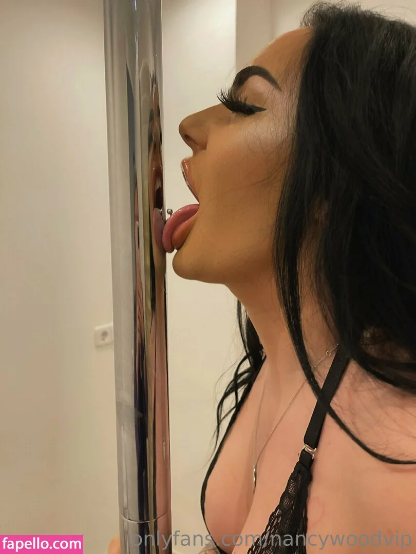 itsnancywoodfree Onlyfans Photo Gallery 