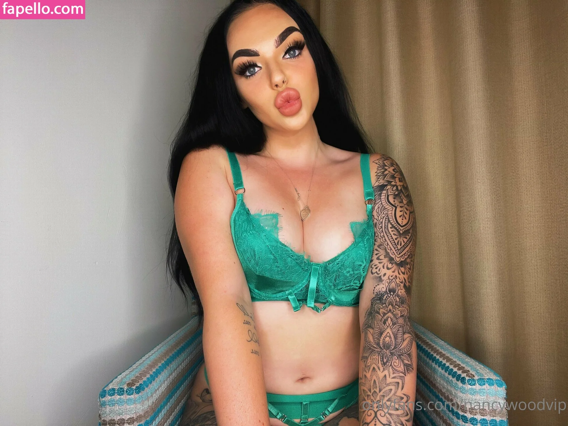 itsnancywoodfree Onlyfans Photo Gallery 