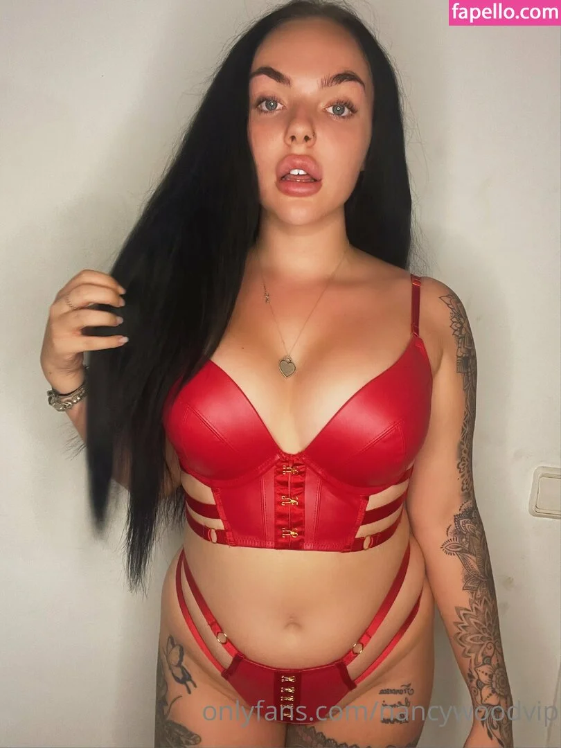 itsnancywoodfree Onlyfans Photo Gallery 