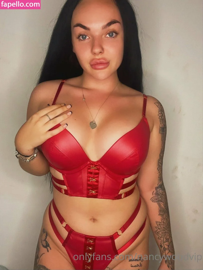 itsnancywoodfree Onlyfans Photo Gallery 
