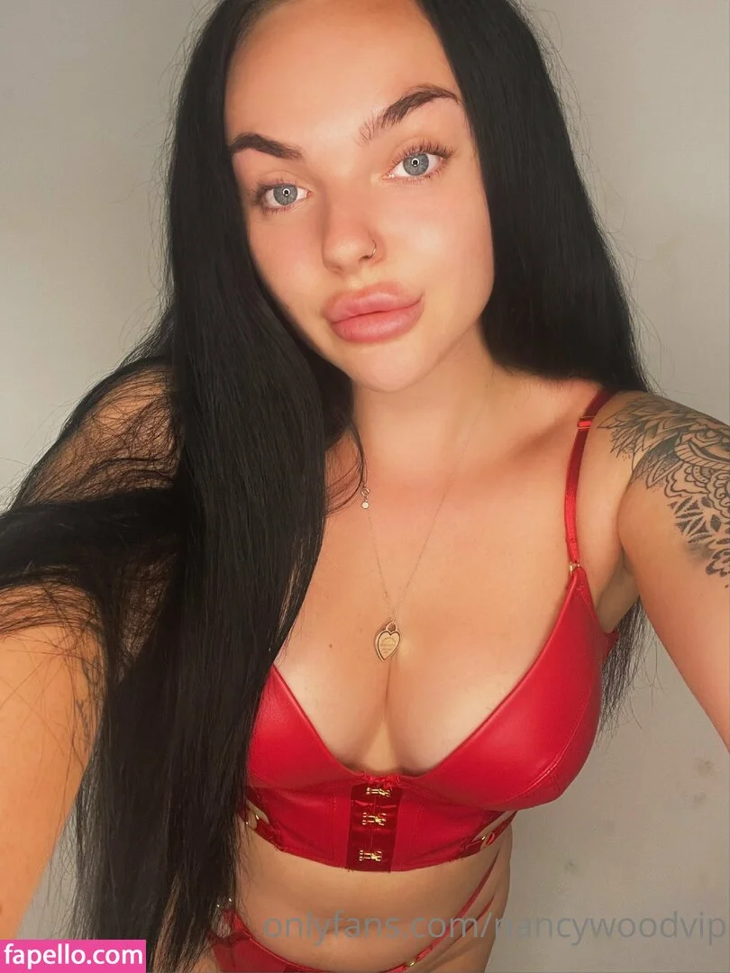 itsnancywoodfree Onlyfans Photo Gallery 