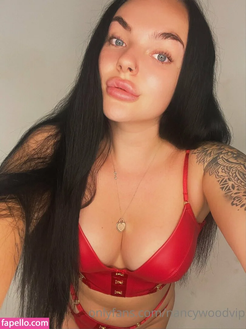 itsnancywoodfree Onlyfans Photo Gallery 