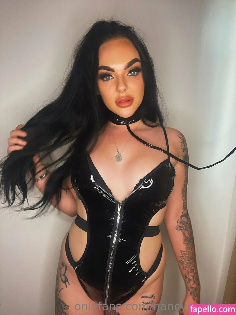 itsnancywoodfree Onlyfans Photo Gallery 