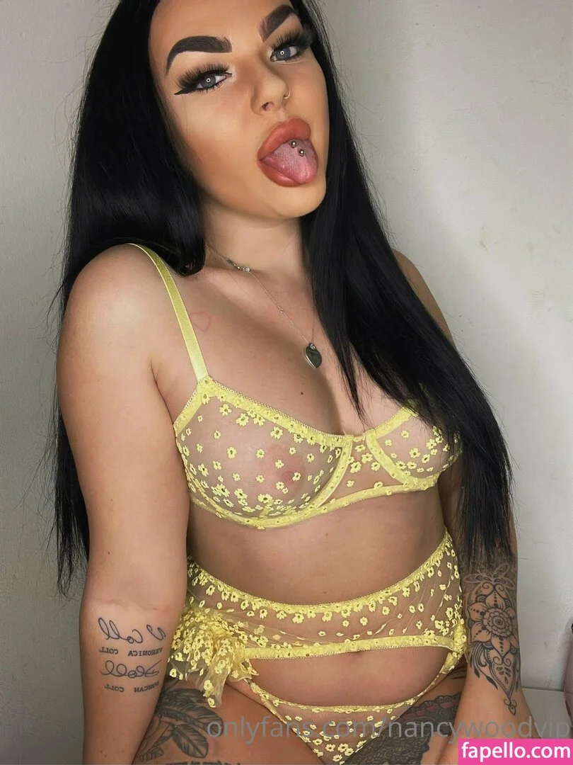 itsnancywoodfree Onlyfans Photo Gallery 