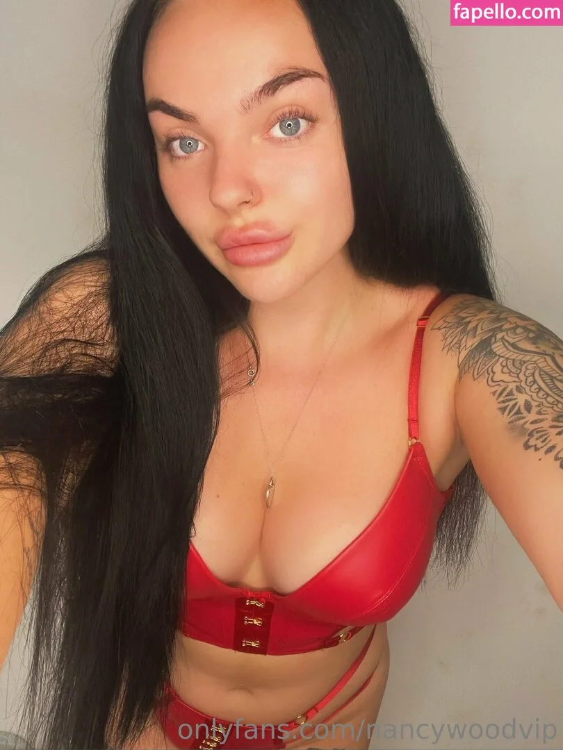 itsnancywoodfree Onlyfans Photo Gallery 