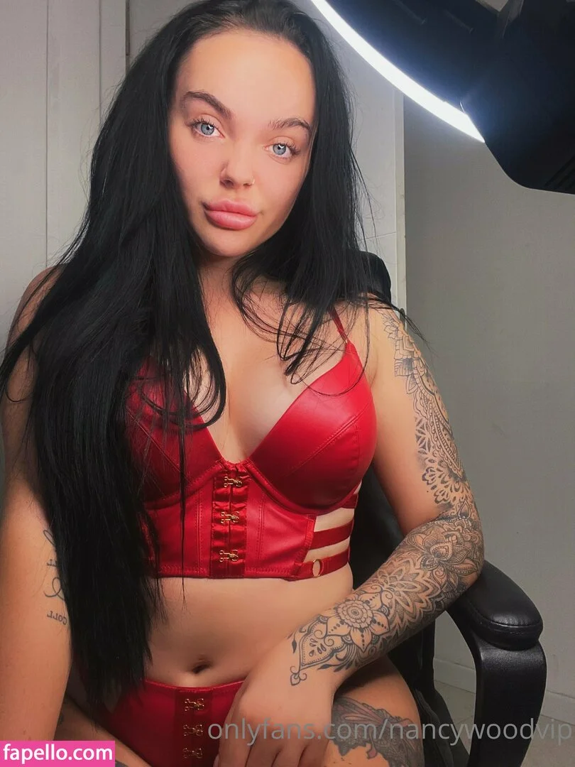 itsnancywoodfree Onlyfans Photo Gallery 