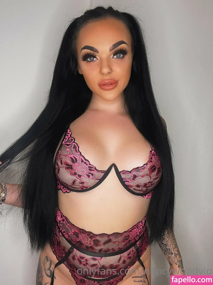 itsnancywoodfree Onlyfans Photo Gallery 