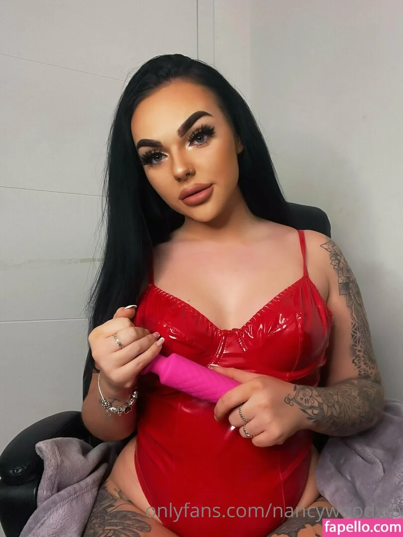 itsnancywoodfree Onlyfans Photo Gallery 