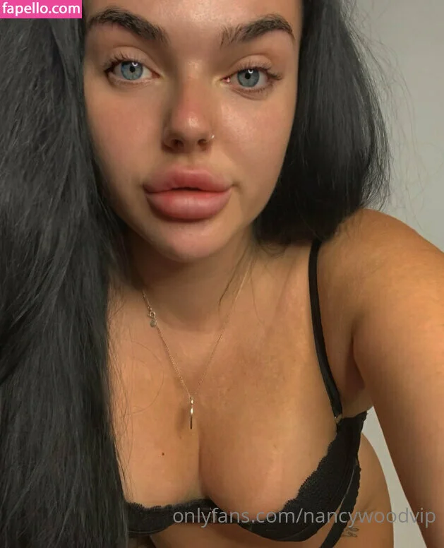 itsnancywoodfree Onlyfans Photo Gallery 