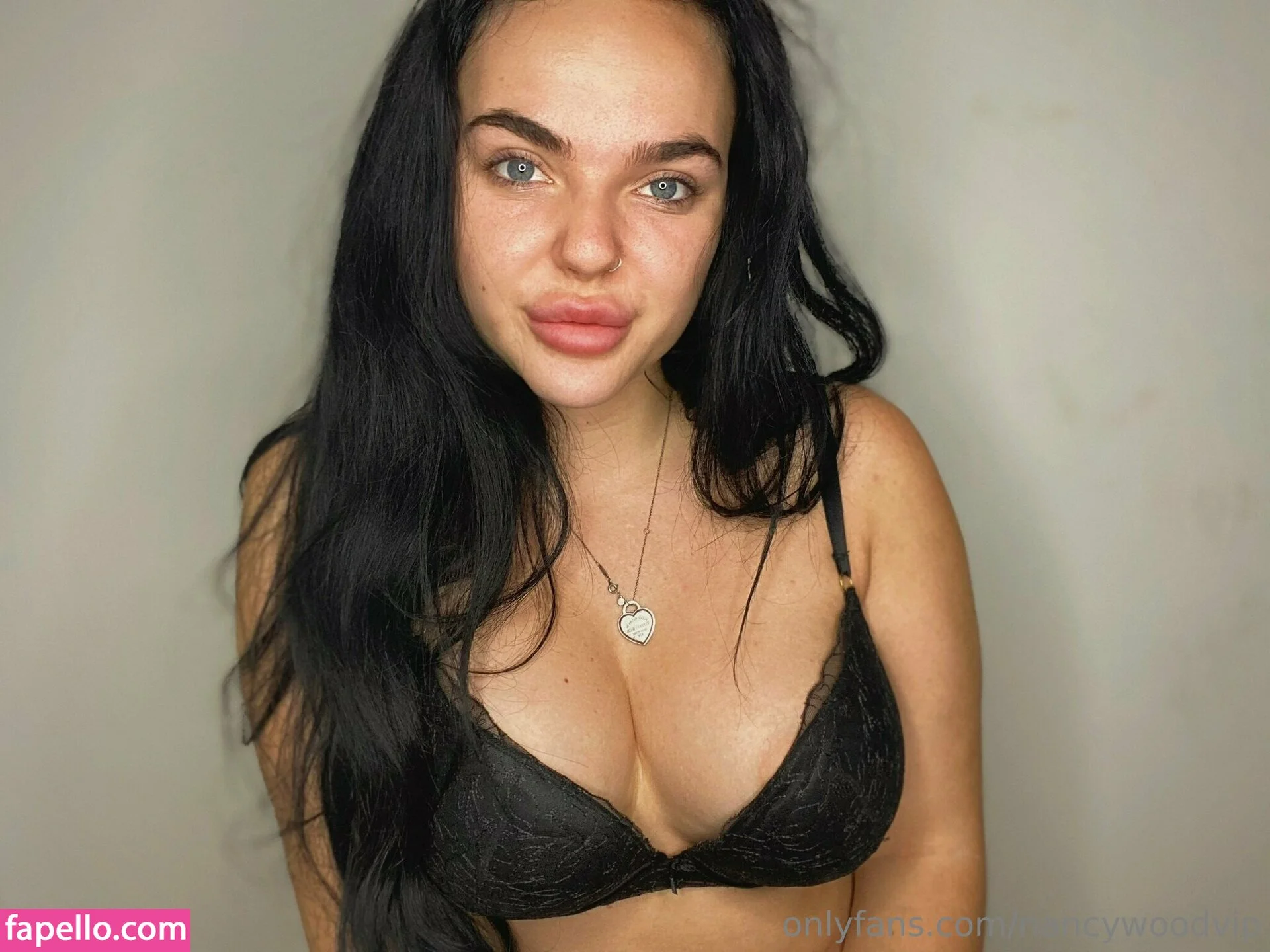 itsnancywoodfree Onlyfans Photo Gallery 