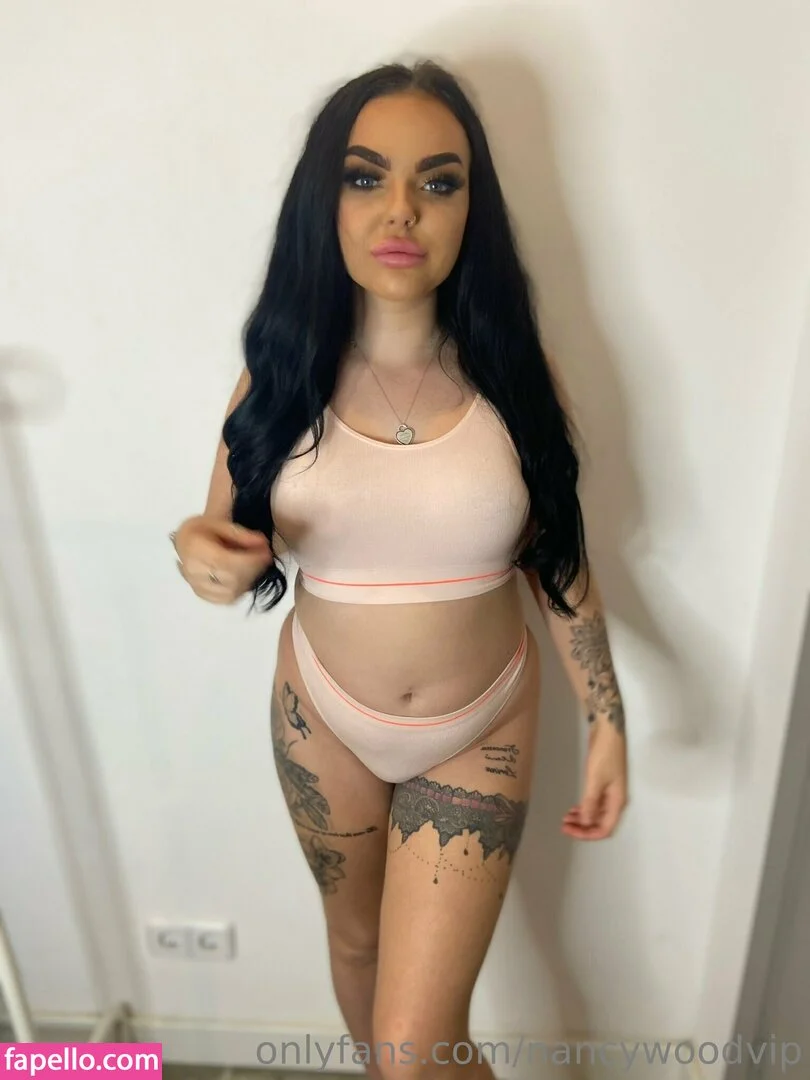 itsnancywoodfree Onlyfans Photo Gallery 