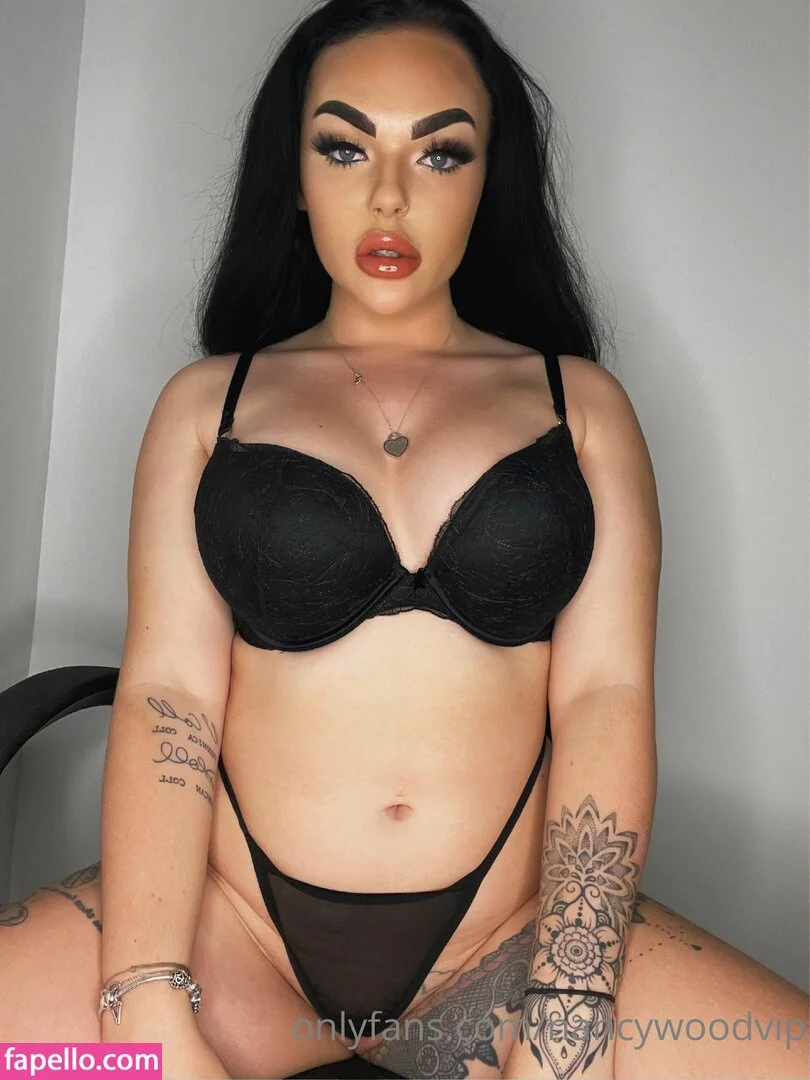 itsnancywoodfree Onlyfans Photo Gallery 