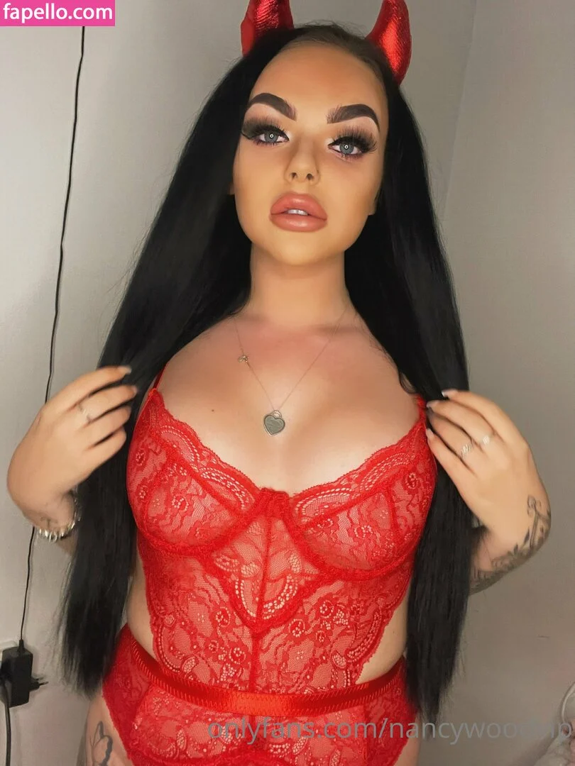 itsnancywoodfree Onlyfans Photo Gallery 