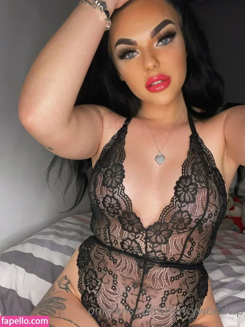 itsnancywoodfree Onlyfans Photo Gallery 