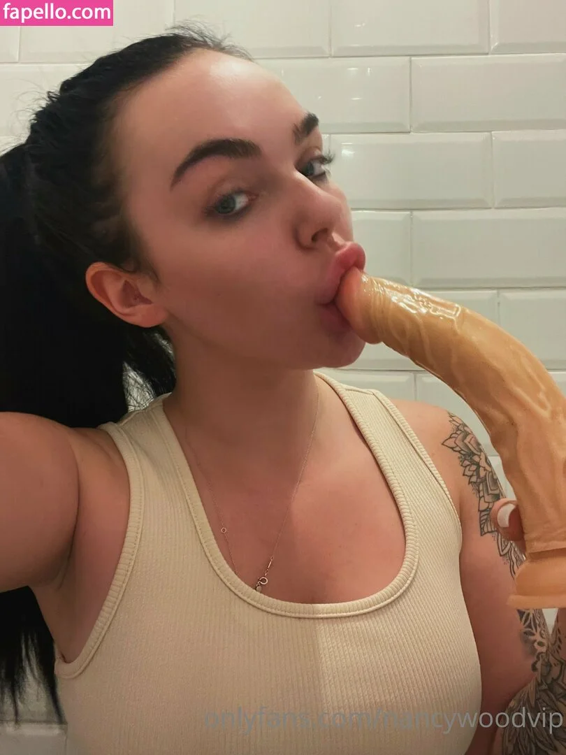 itsnancywoodfree Onlyfans Photo Gallery 