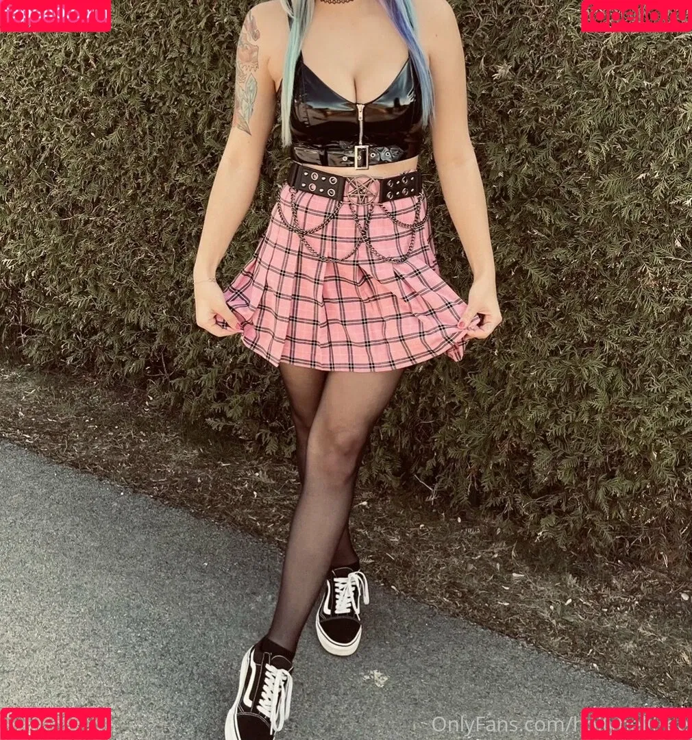 hollyhellfree Onlyfans Photo Gallery 