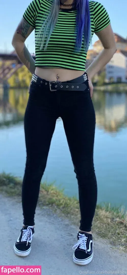 hollyhellfree Onlyfans Photo Gallery 