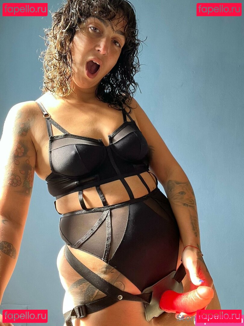 lunaisstoned / stonedluna Onlyfans Photo Gallery 