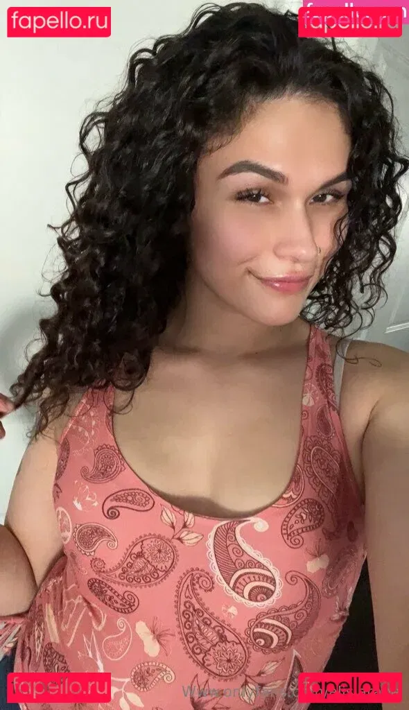 alisiaraee Onlyfans Photo Gallery 