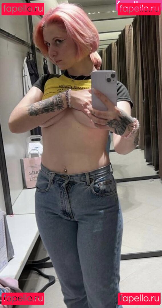 Wthmorgg / goddessmorggg Onlyfans Photo Gallery 