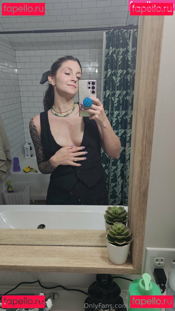 karinakassidy / kassidyisconfused Onlyfans Photo Gallery 