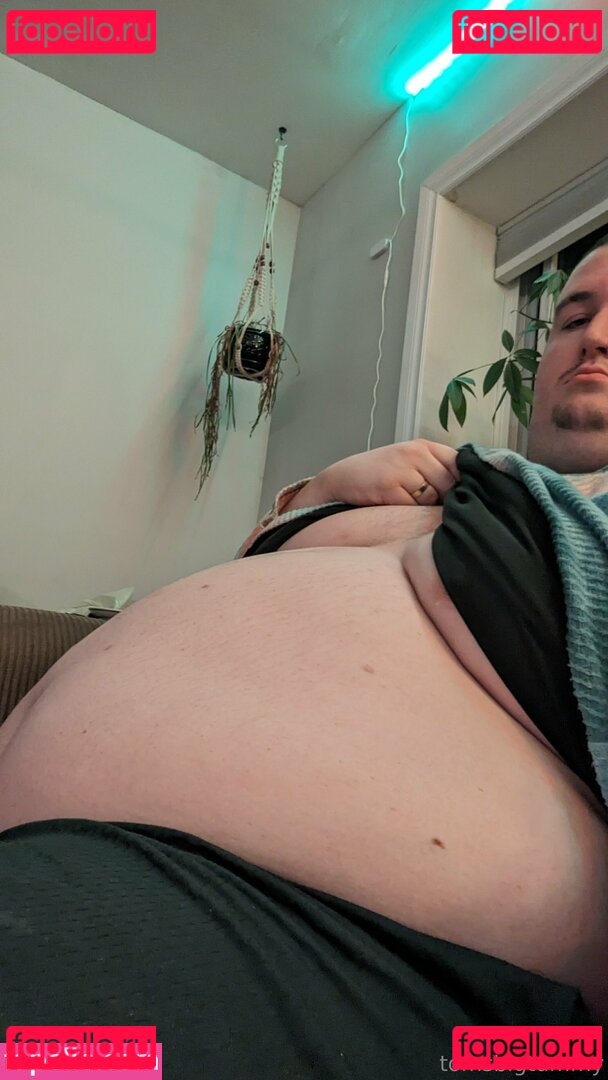 jumongdoingthangs / tomsbigtummy Onlyfans Photo Gallery 