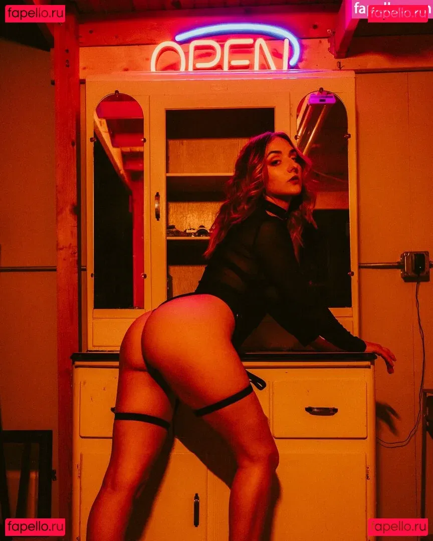 aahitskat Onlyfans Photo Gallery 