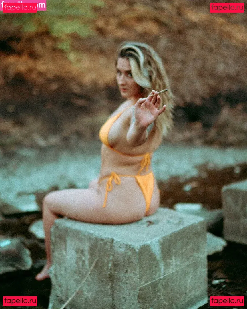 aahitskat Onlyfans Photo Gallery 