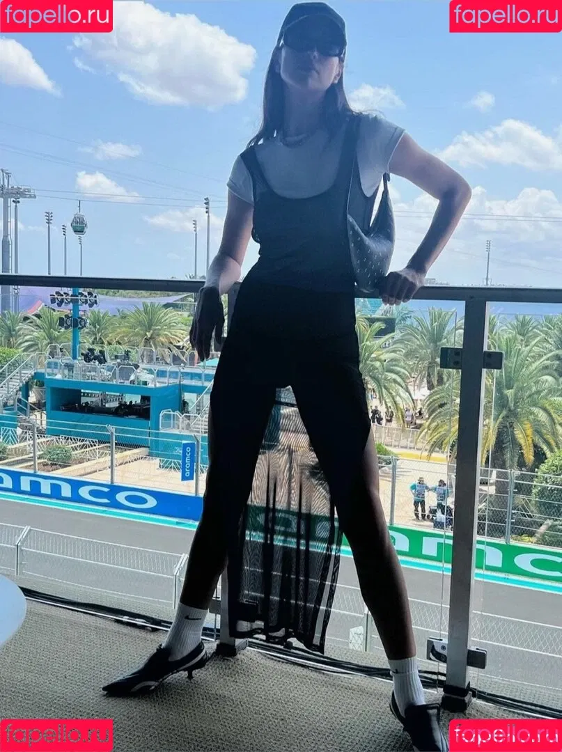 Irina Shayk Onlyfans Photo Gallery 