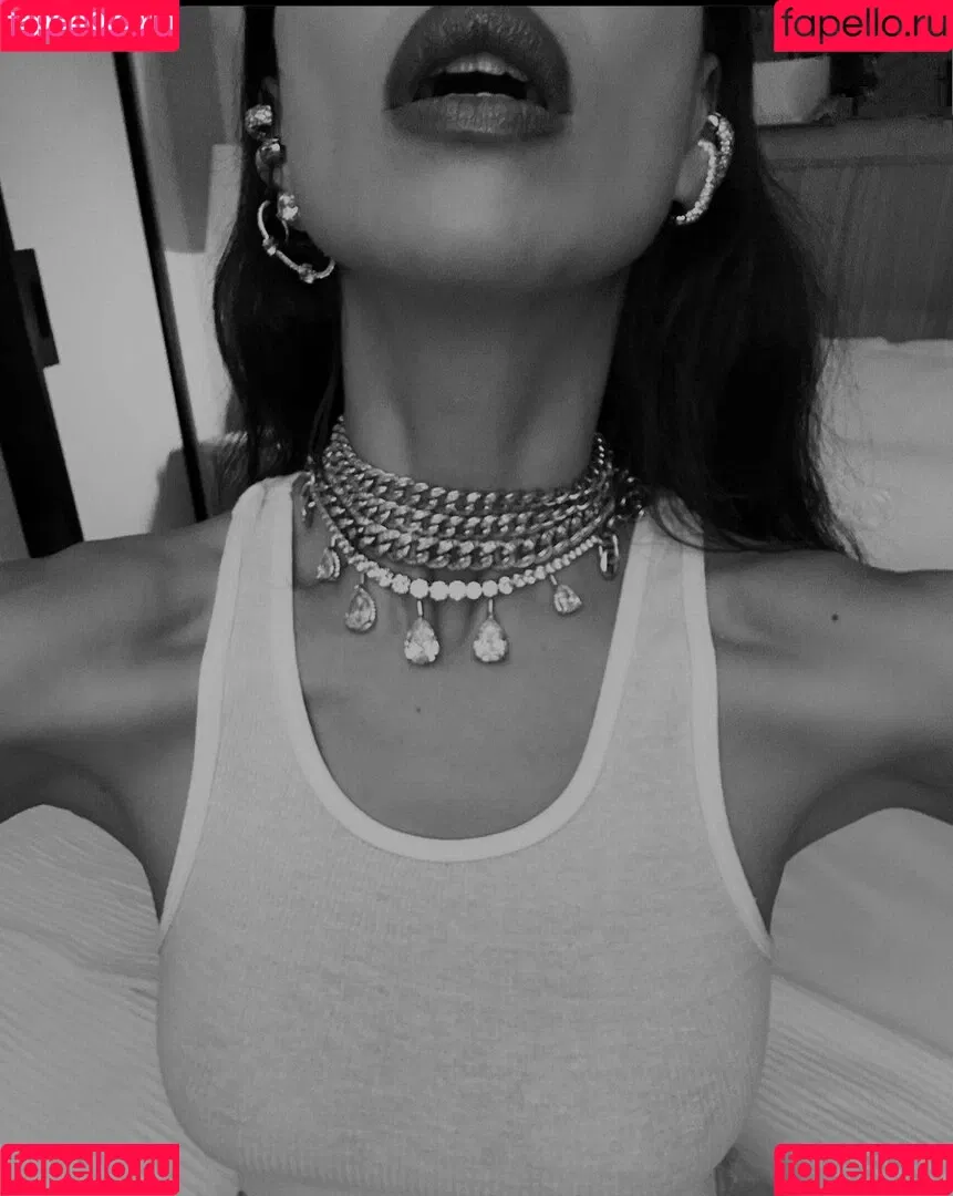 Irina Shayk Onlyfans Photo Gallery 