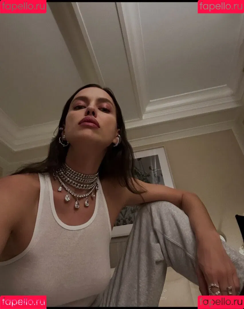 Irina Shayk Onlyfans Photo Gallery 