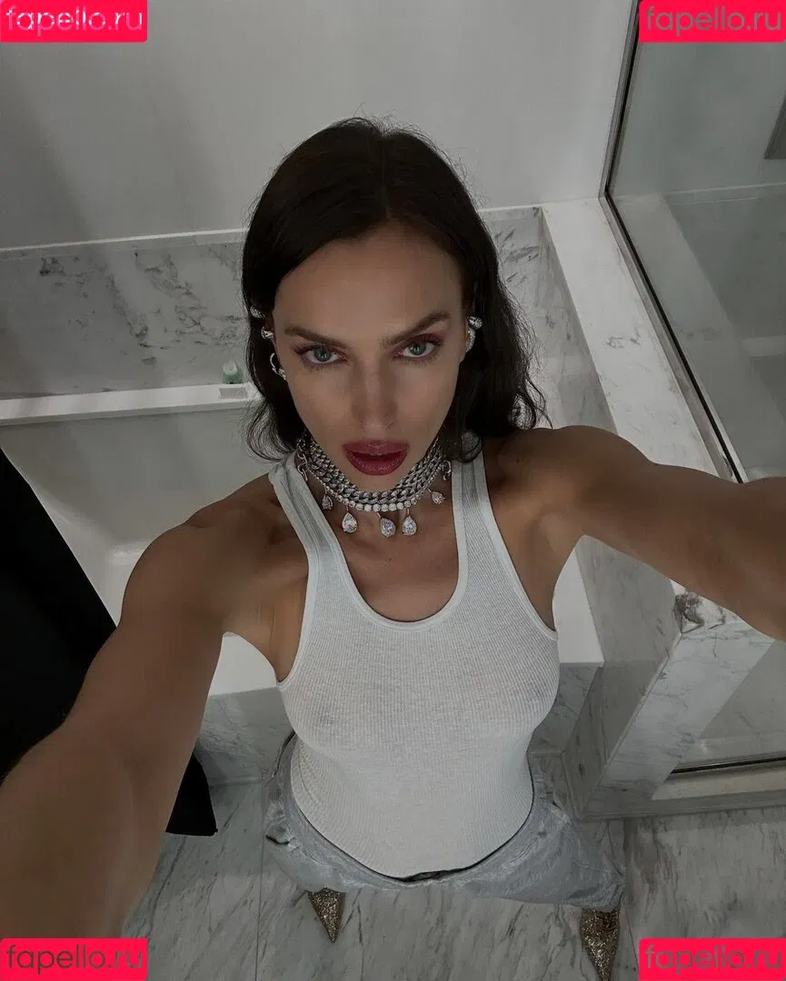 Irina Shayk Onlyfans Photo Gallery 