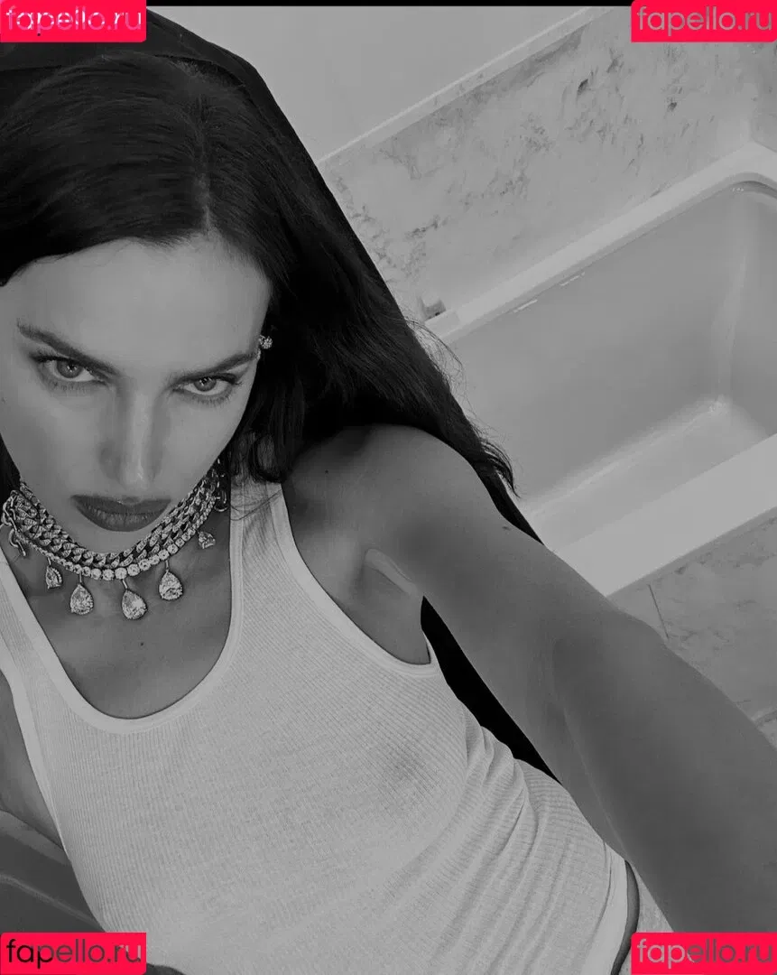 Irina Shayk Onlyfans Photo Gallery 