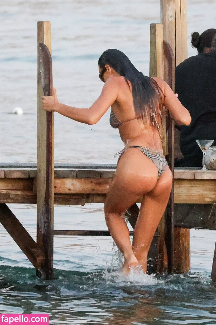 Irina Shayk Onlyfans Photo Gallery 