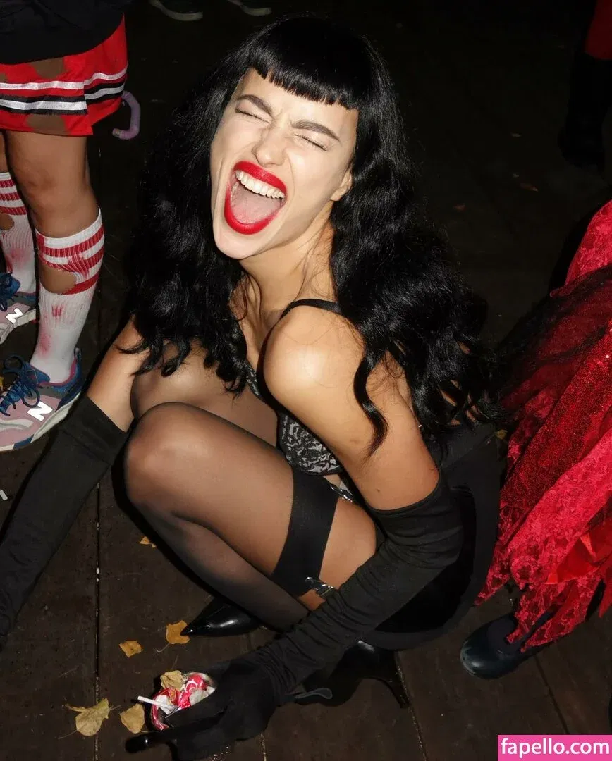 Irina Shayk Onlyfans Photo Gallery 